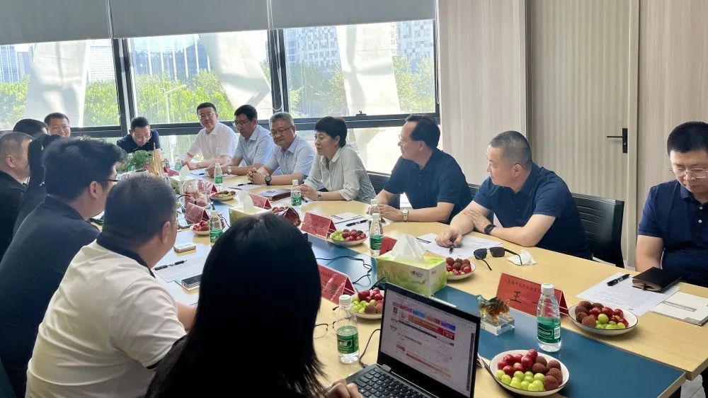 倍頭條 | 烏海市市委副書記、市長崔景英一行蒞臨倍杰特參觀指導(dǎo)